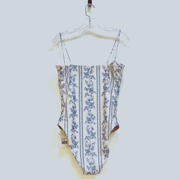 Agua by Agua Bendita Bougainvillea Swimsuit - Picture 13 of 16